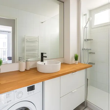 Elegant Au Coeur Du 16e Arrondissement Apartment *