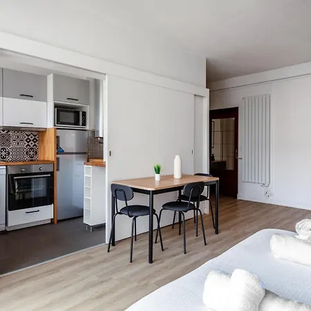 Elegant Au Coeur Du 16e Arrondissement Appartement Parijs